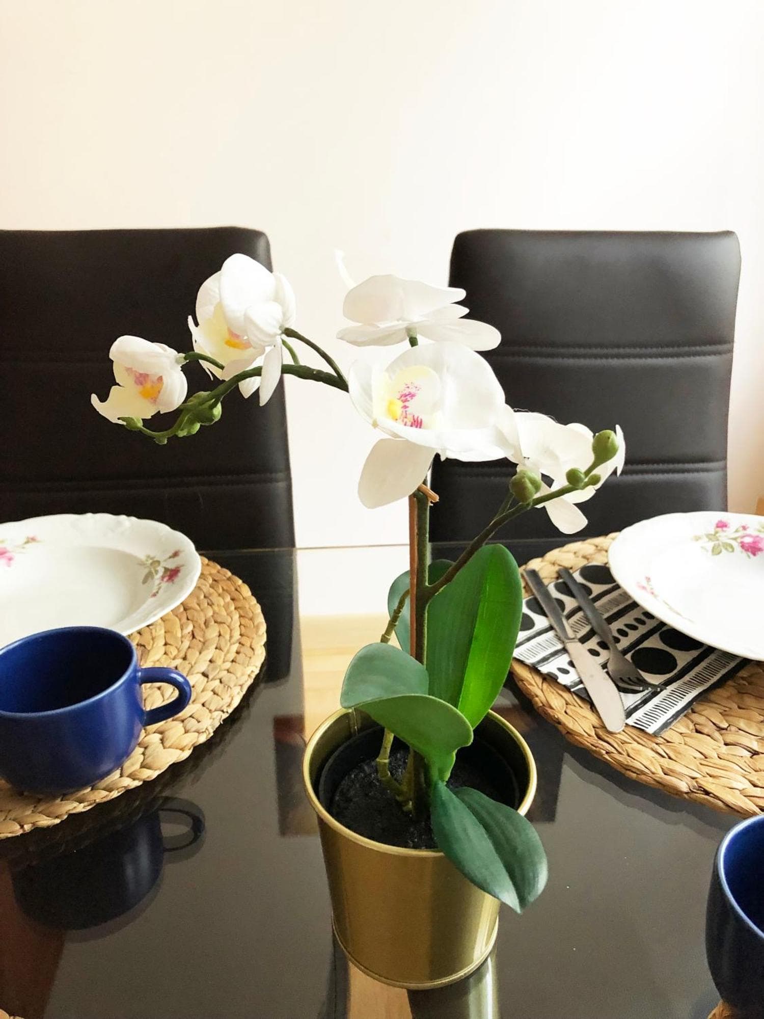 Sienna 93 - cozy studio by Homeprime, 