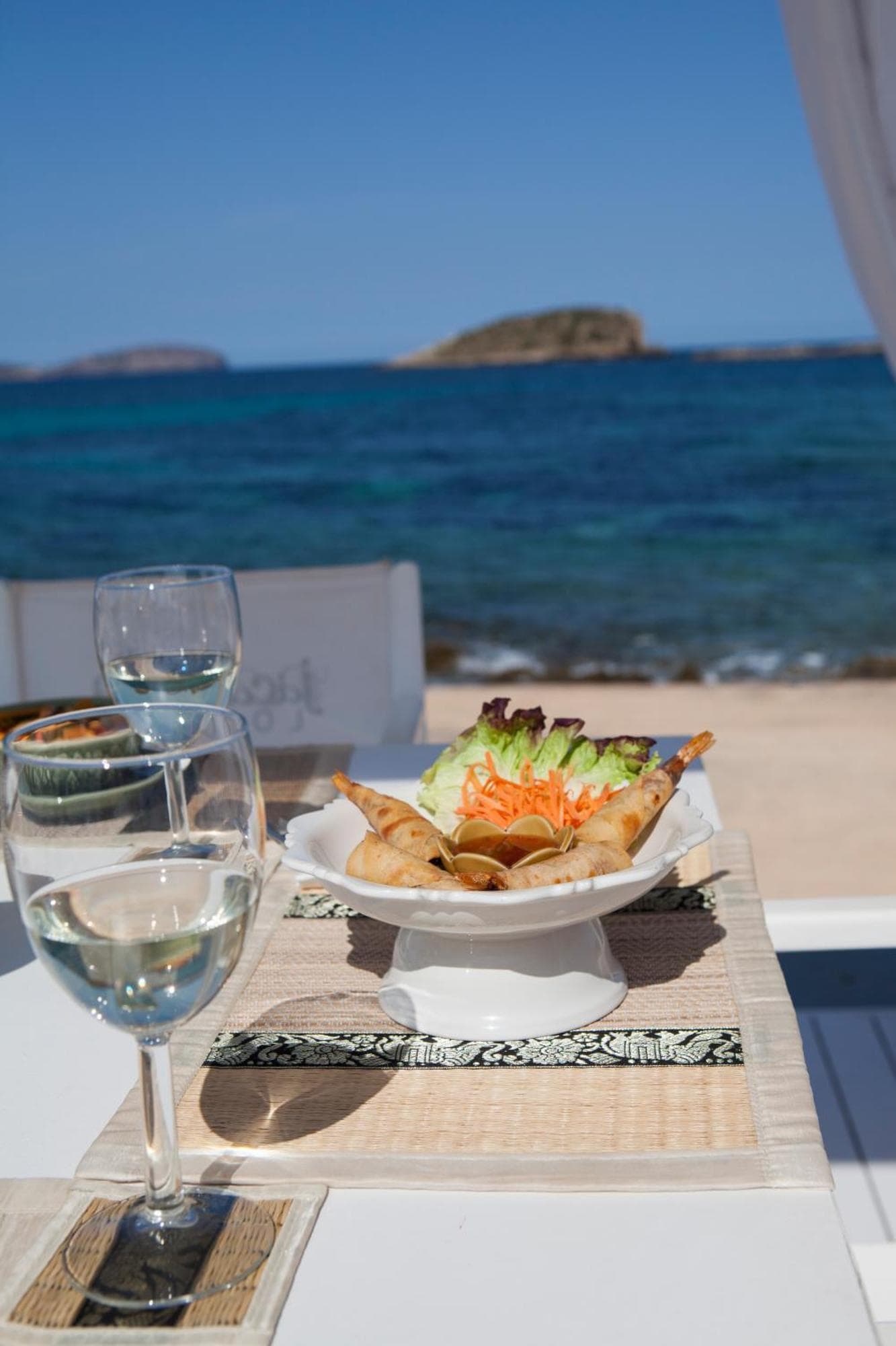 Jacaranda Apartments & Studios, 