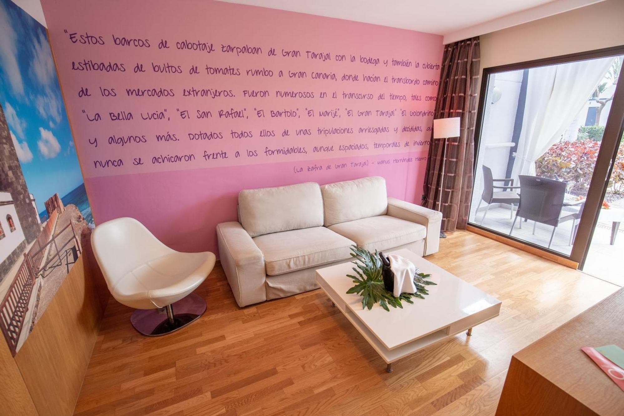 R2 Romantic Fantasia Suites - Adults Only, 