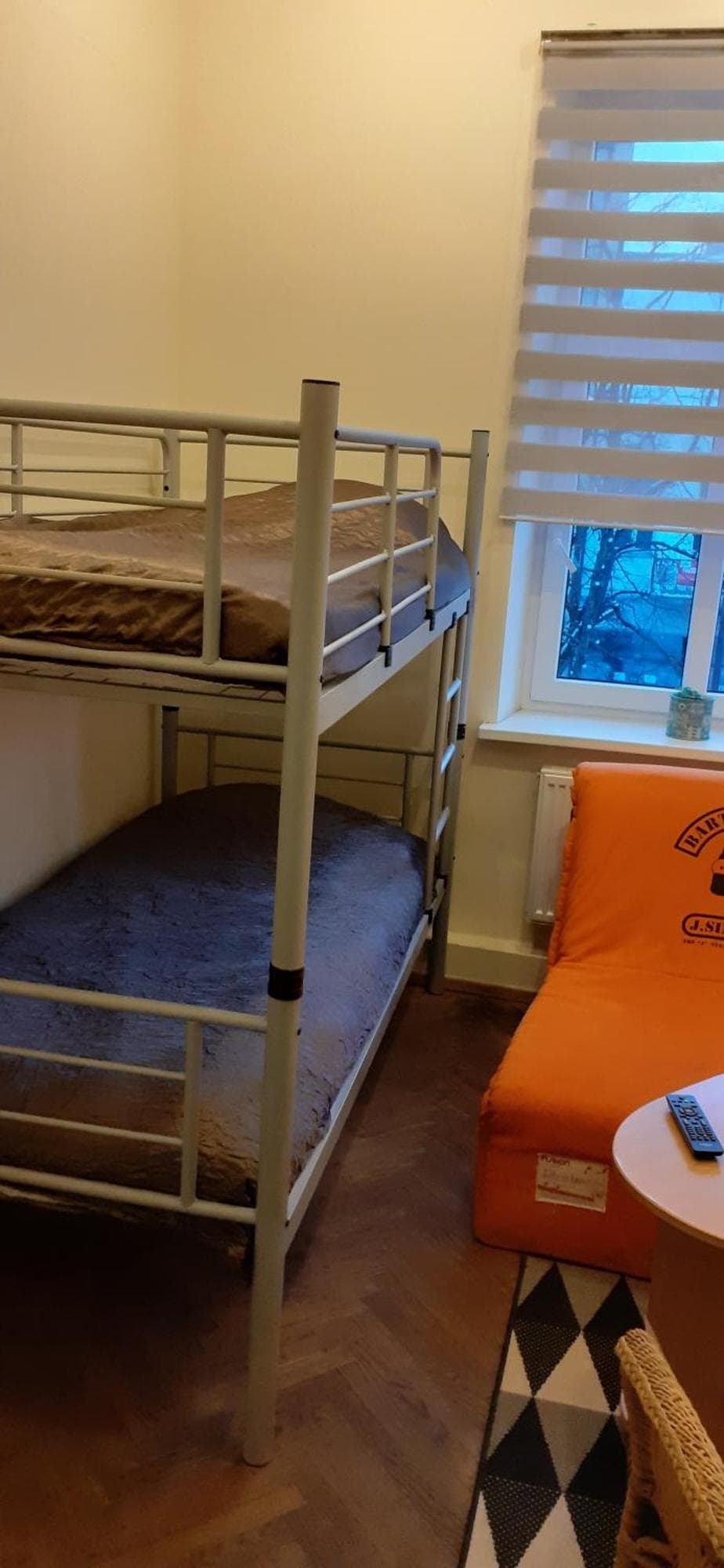 Small room with a private external bathroom, 