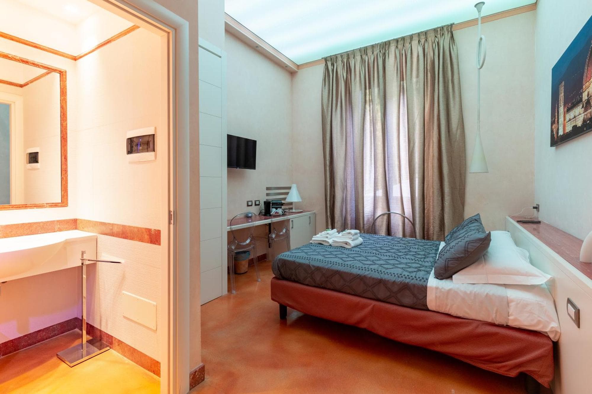 Aurora Garden Lodging - Rooms & Apartment, 