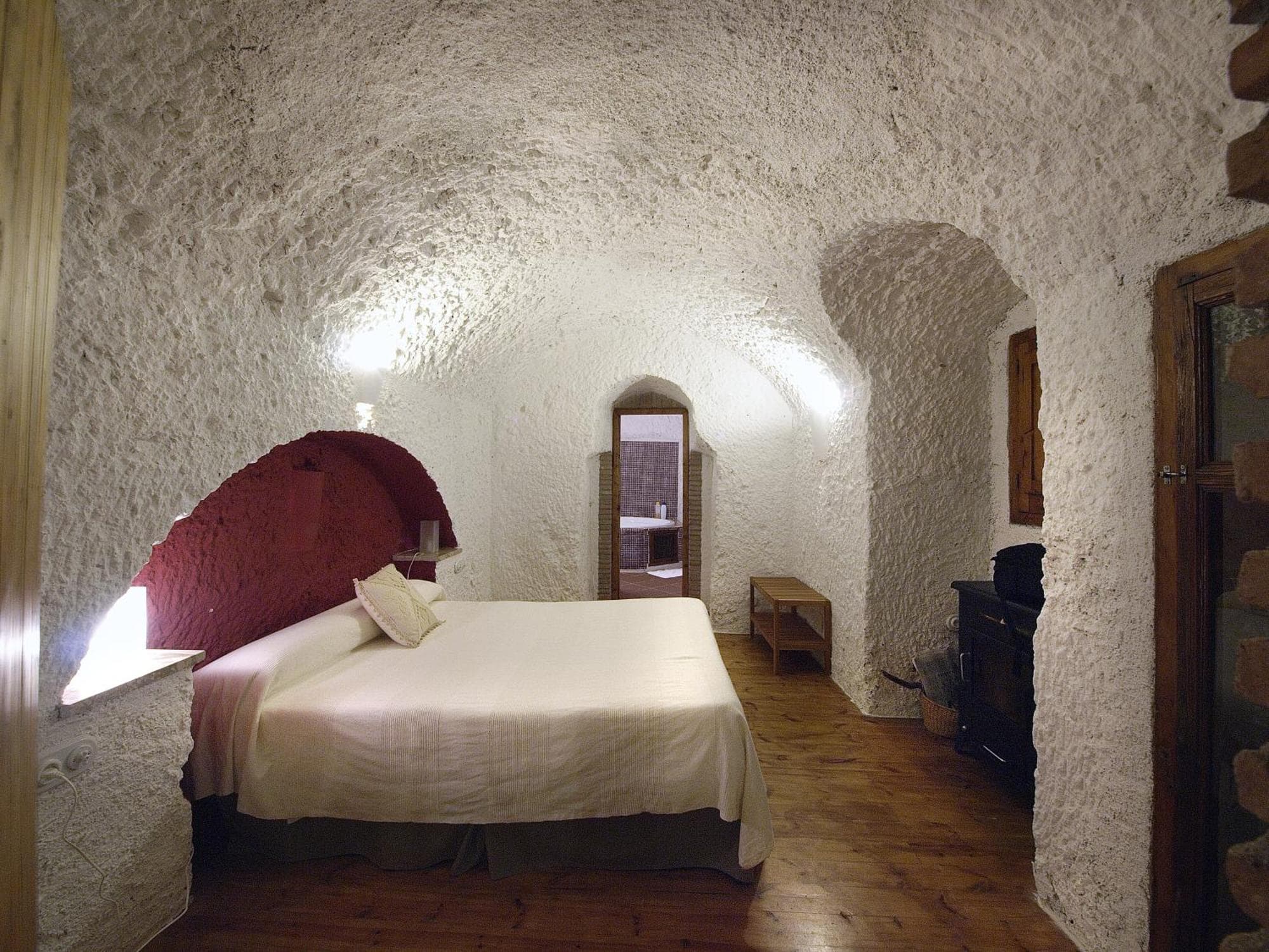 Casas Cueva y Cortijo La Tala en Guadix, 