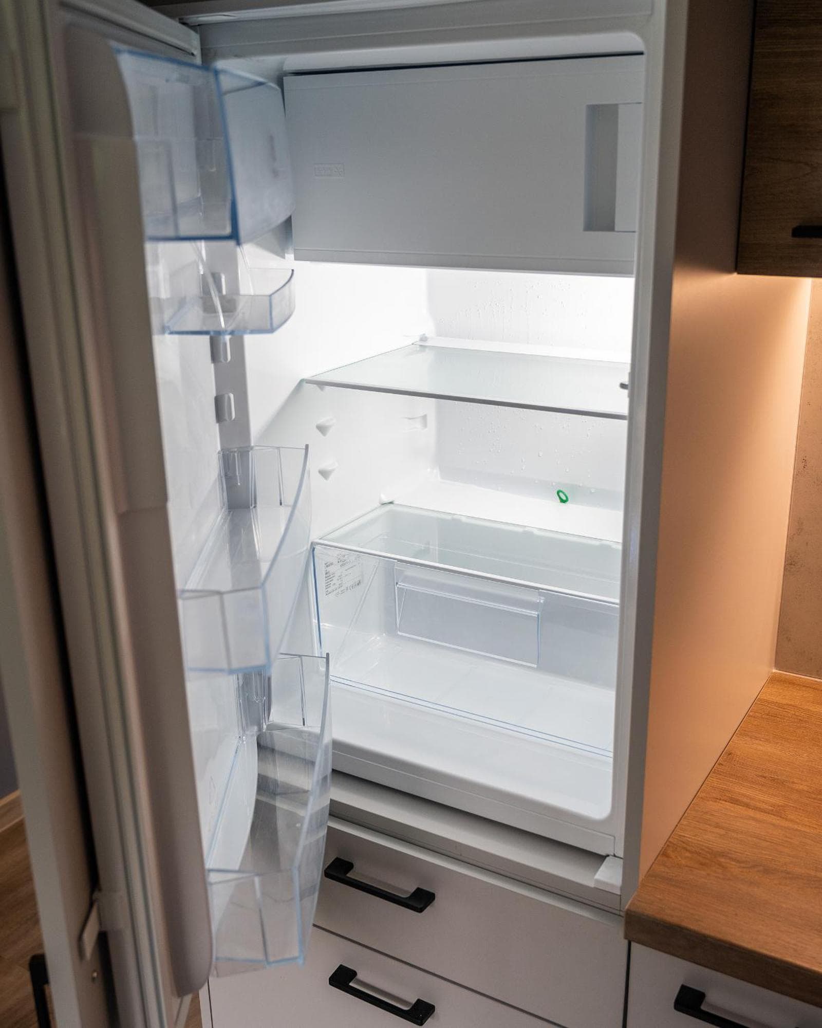 Batorego 16 Blue Prywatne mieszkanie 300m od Metro Pole Mokotowskie i SGH Samodzielne Zameldowanie! Self Check-in System!, 