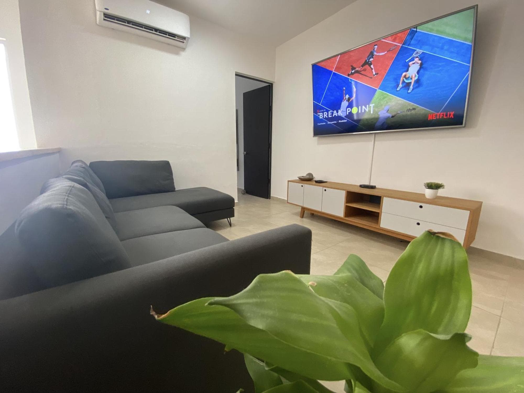 Casa familiar cerca de la playa con terraza privada, 