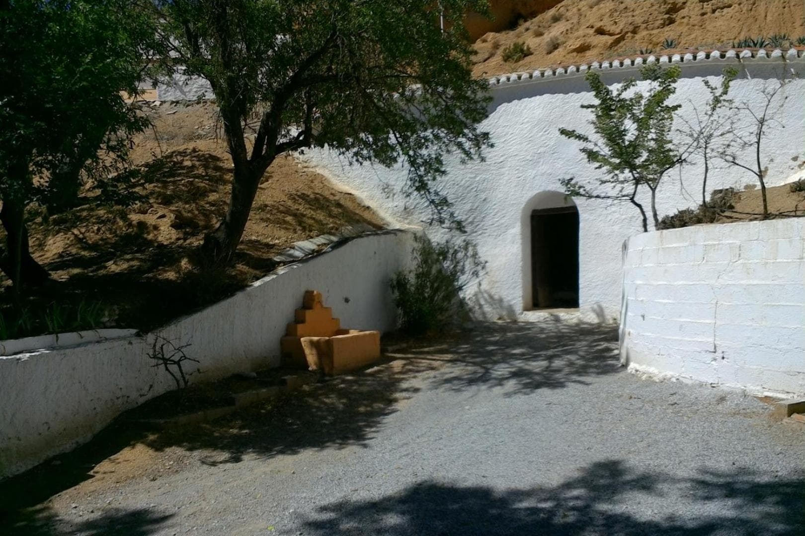 Casas Cueva y Cortijo La Tala en Guadix, 