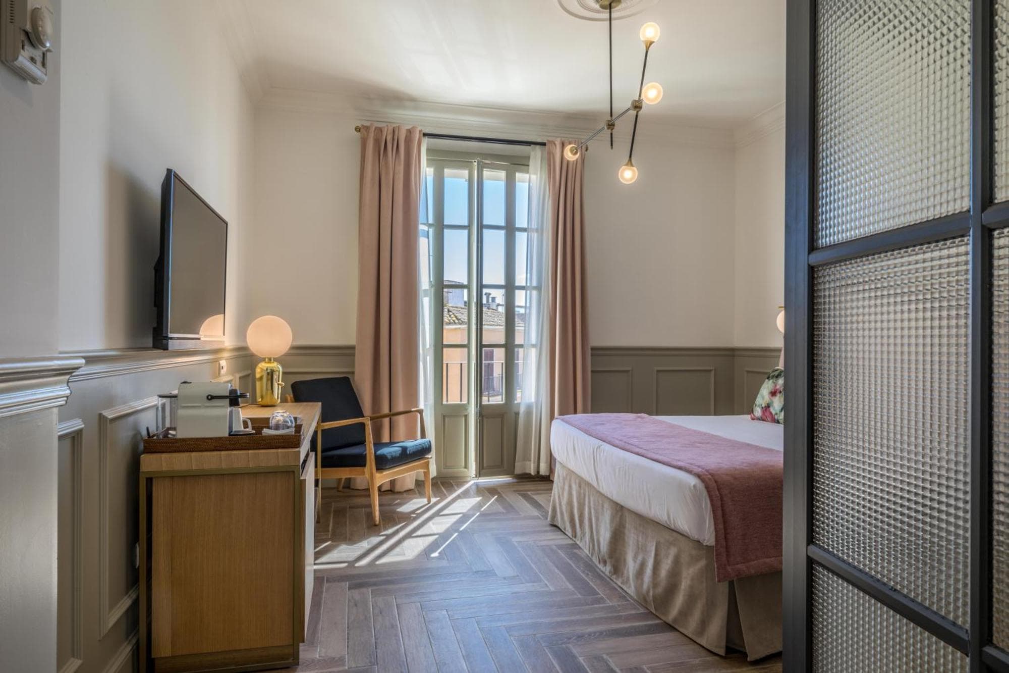 Can Ribera by Zafiro, 