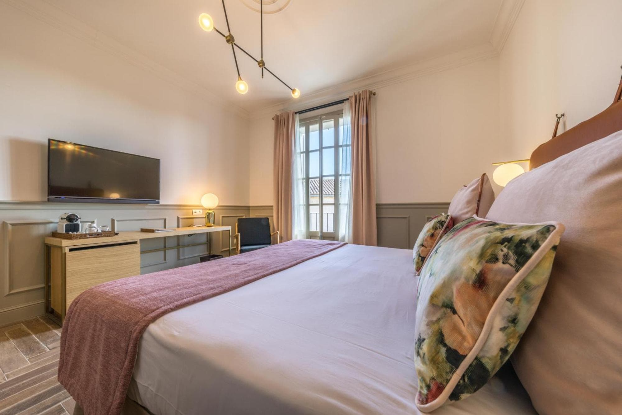 Can Ribera by Zafiro, 