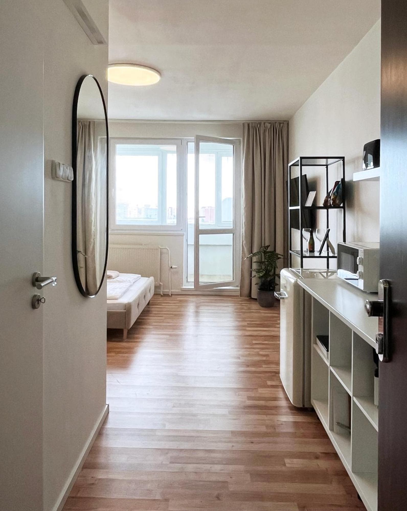 Elegant studio close to the city centre with AC, 