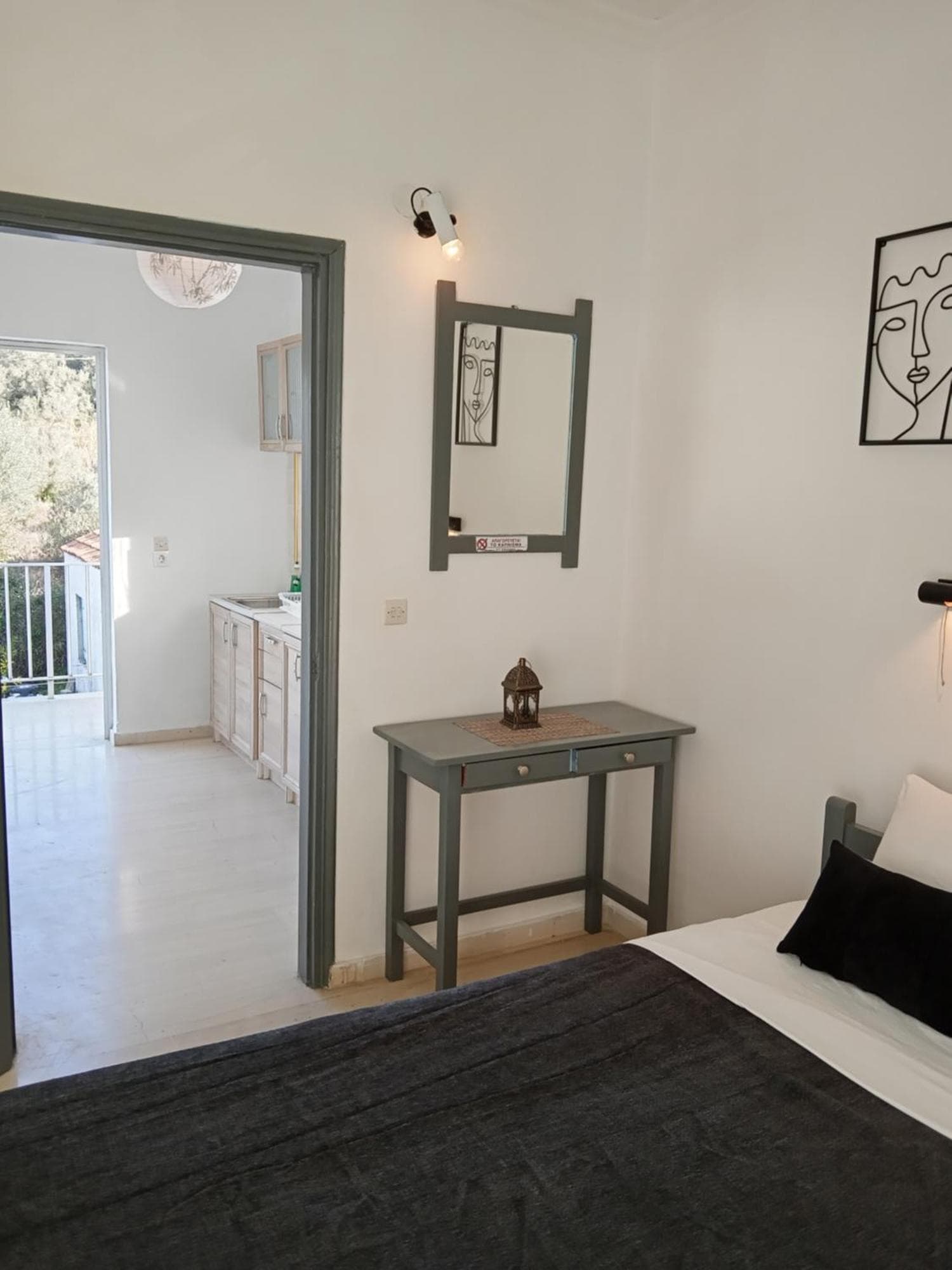 Rose Apartments Mesonghi, 