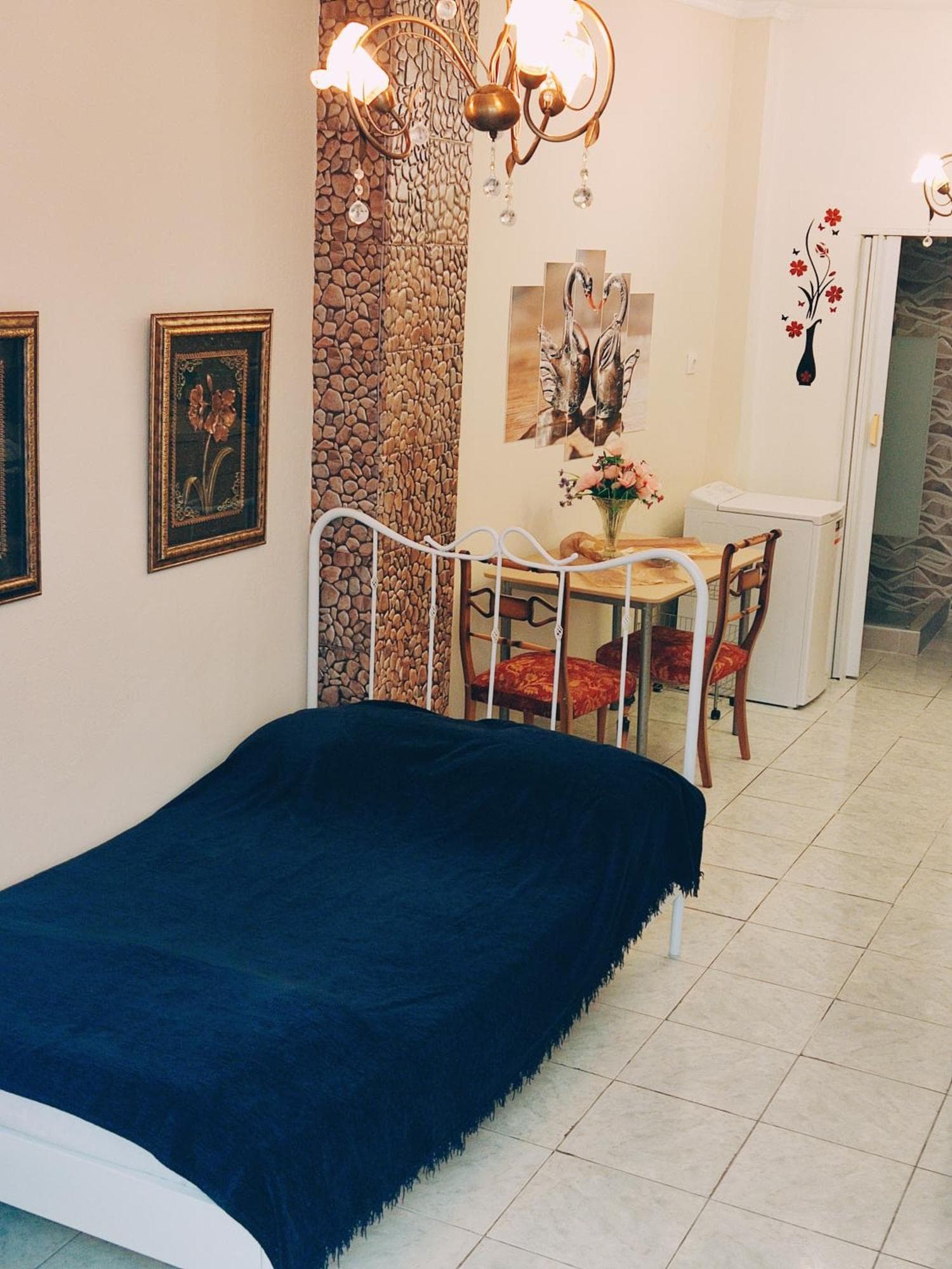 Center Thessaloniki Studio Maria Julia Cubana, 