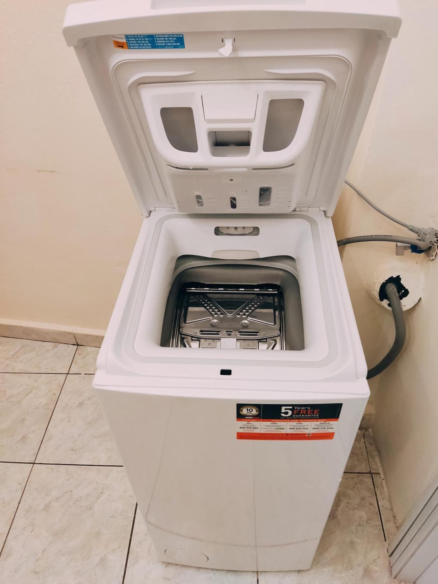 Center Thessaloniki Studio Maria Julia Cubana, 