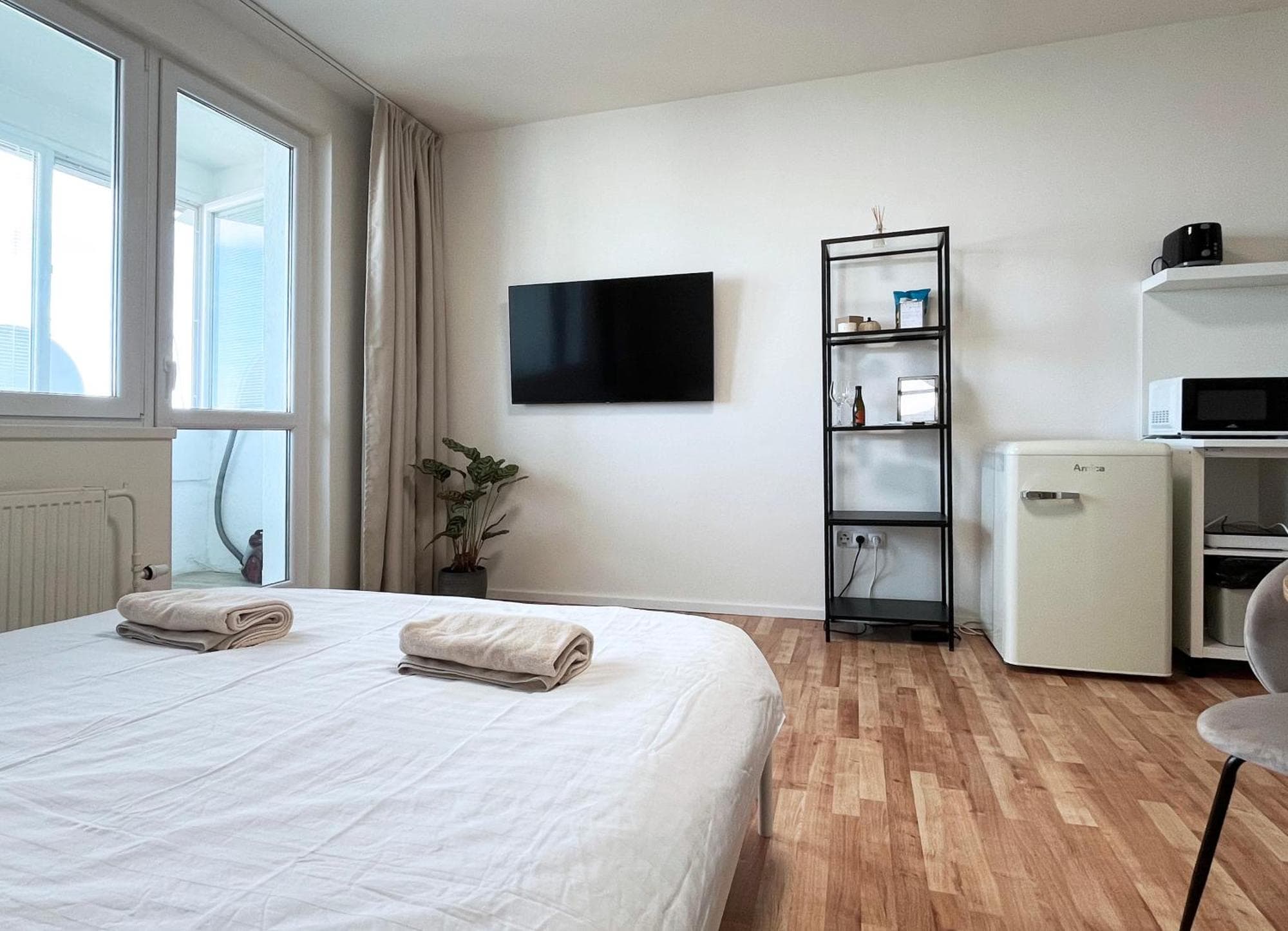 Elegant studio close to the city centre with AC, 