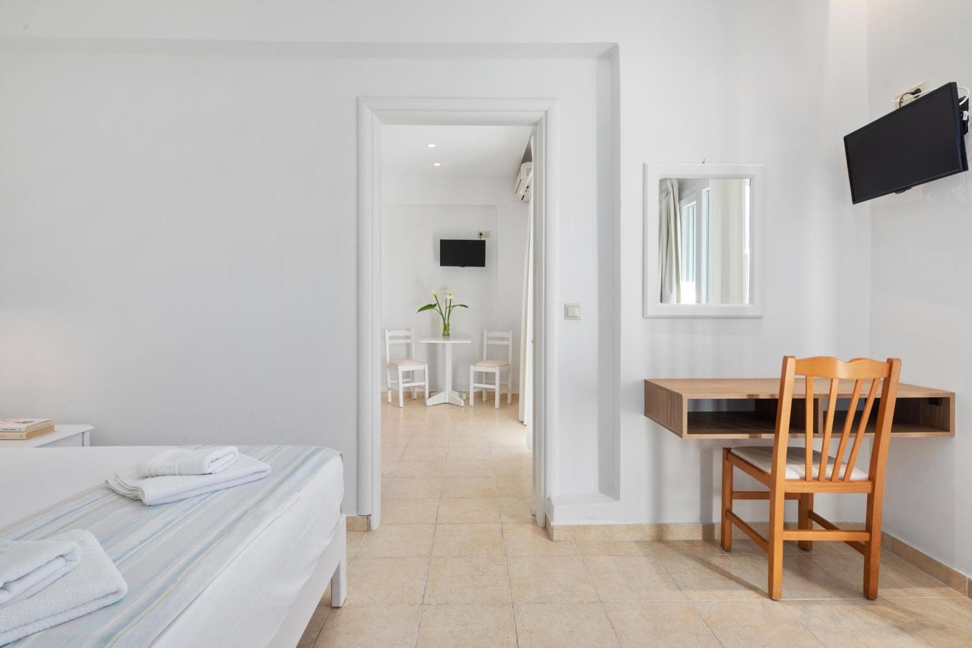 Bella Vista Beach Hotel, 