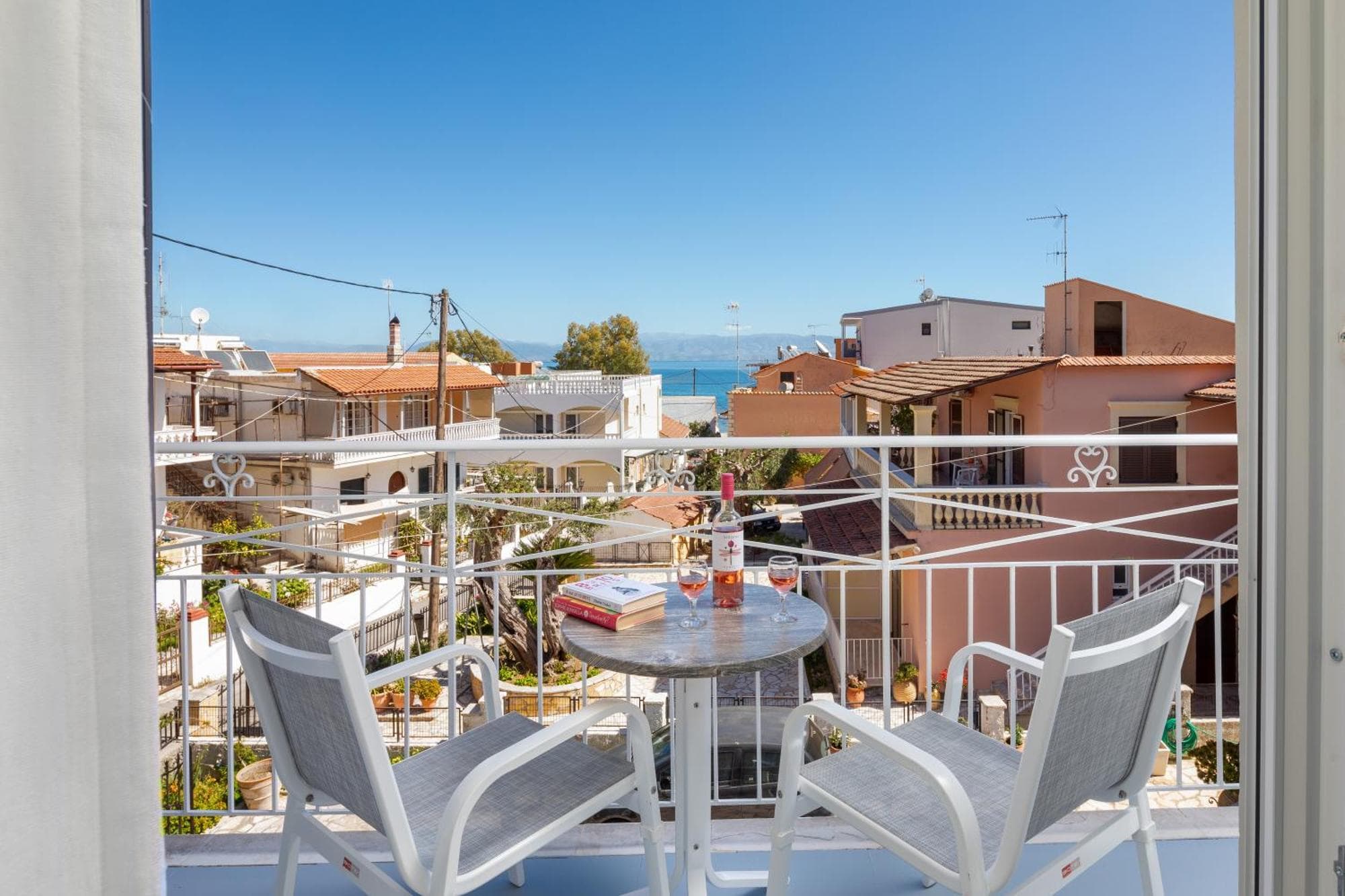 Bella Vista Beach Hotel, 