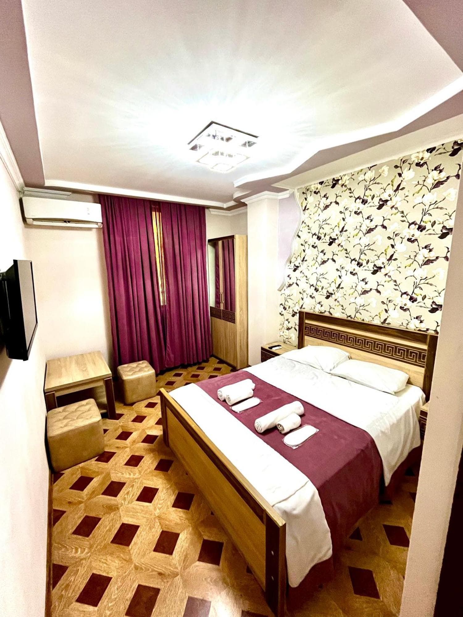 Georgian Palace Hotel, 