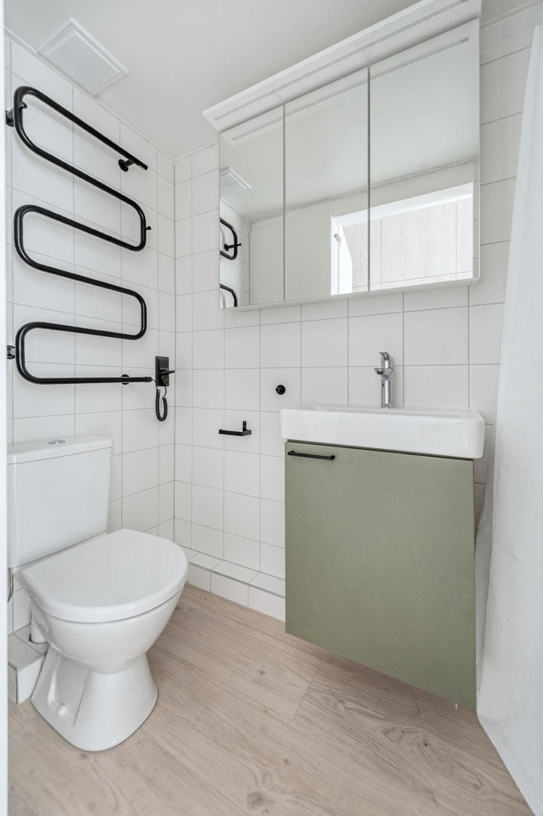 P-ONE APARTMENTS - Self Check-in, 