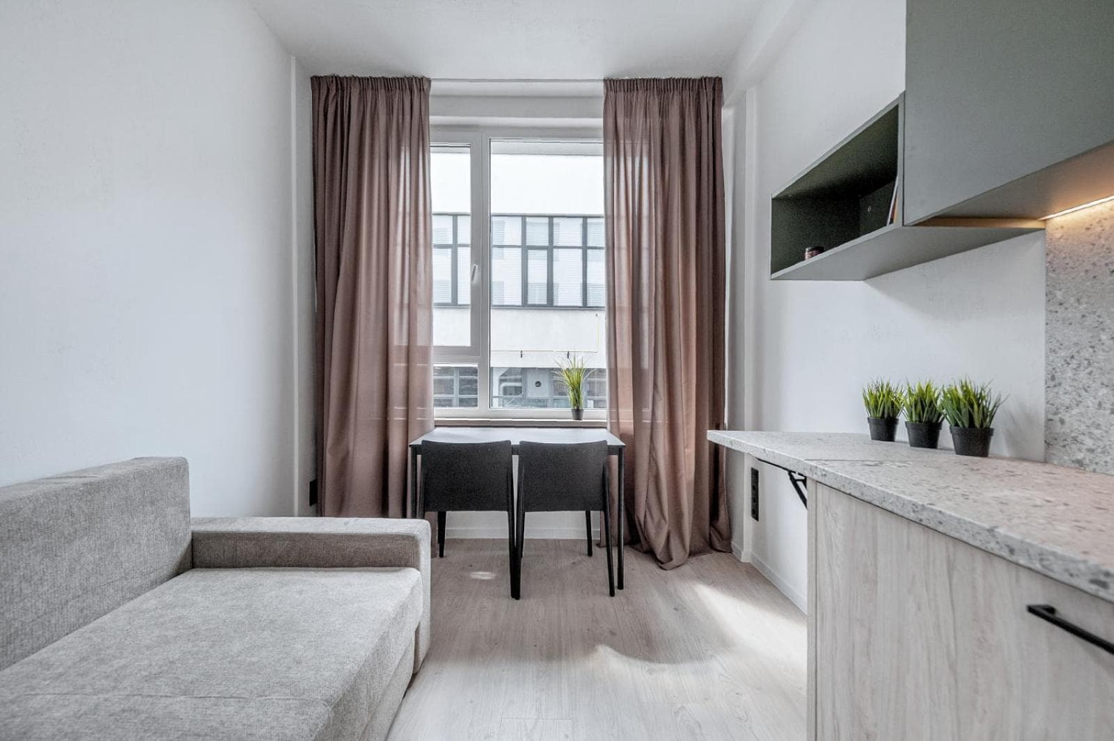 P-ONE APARTMENTS - Self Check-in, 