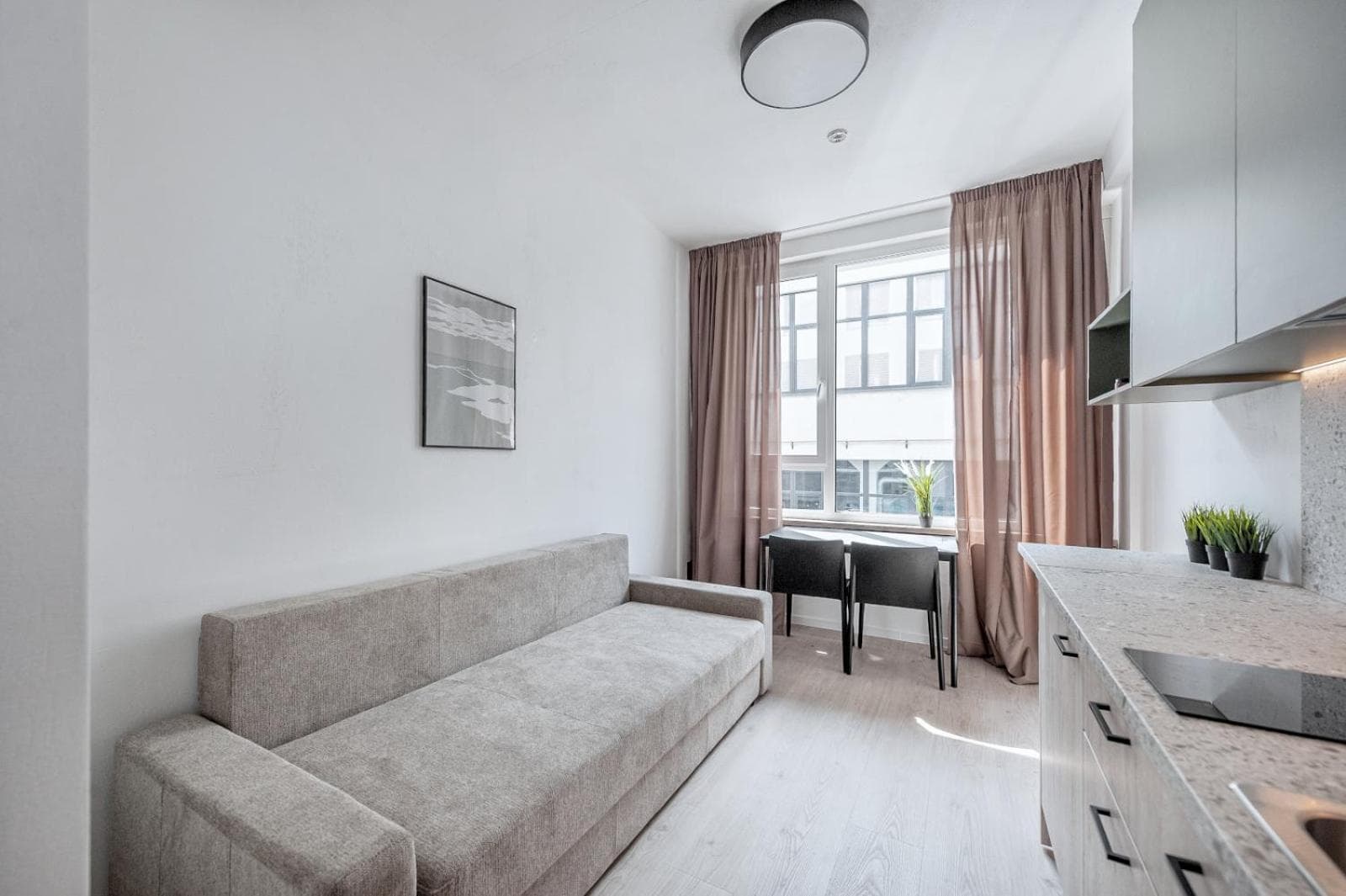 P-ONE APARTMENTS - Self Check-in, 