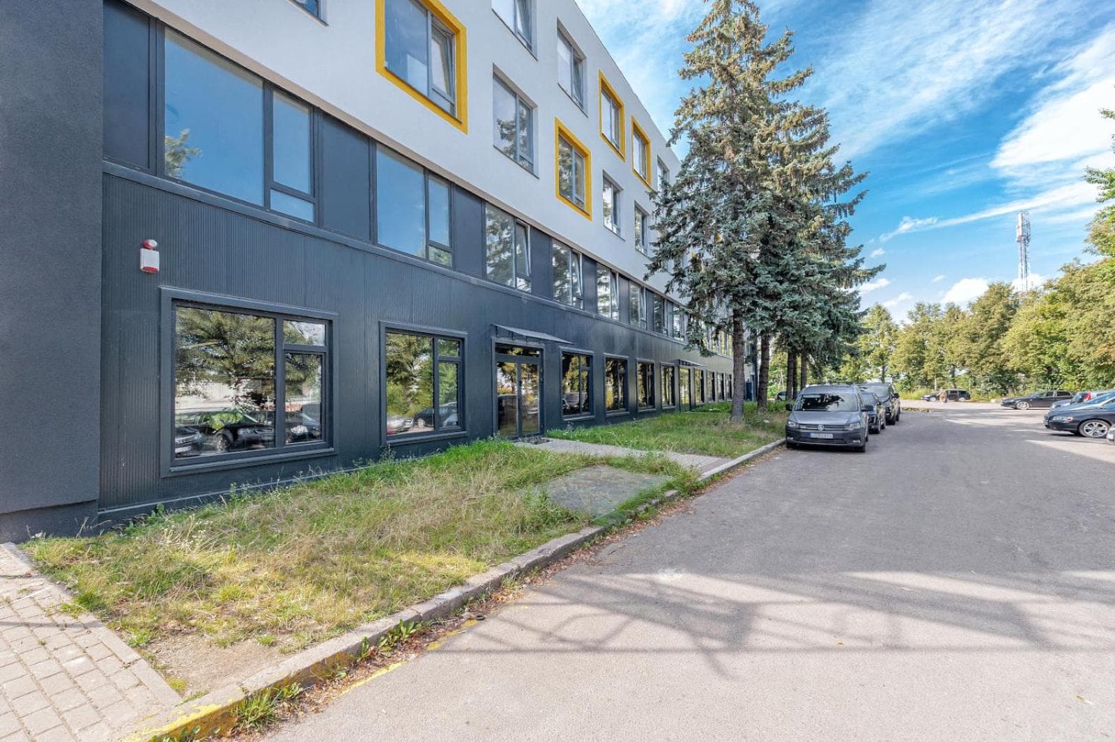 P-ONE APARTMENTS - Self Check-in, 