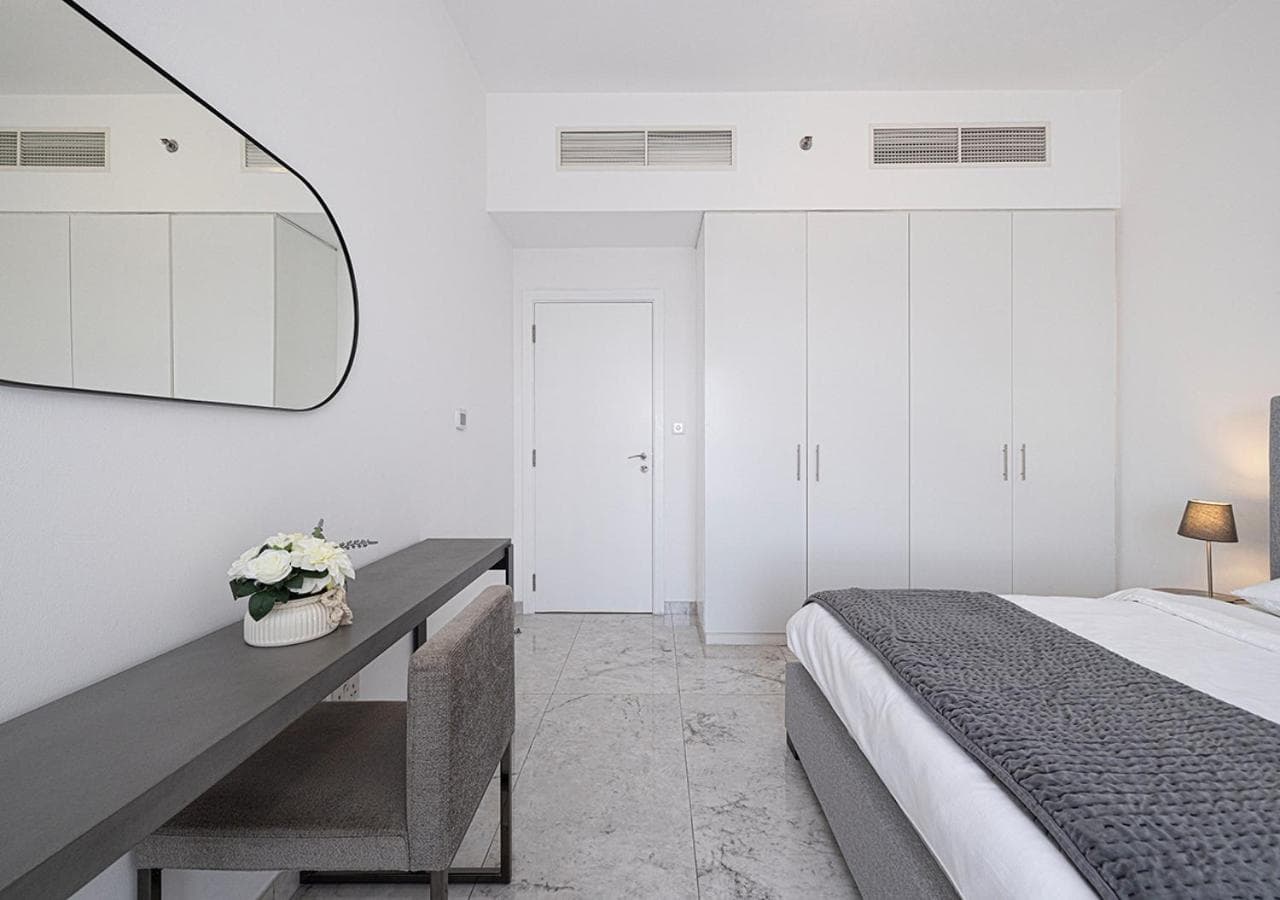 Luxury Beachfront 2Bd Apt, Shams, JBR, 