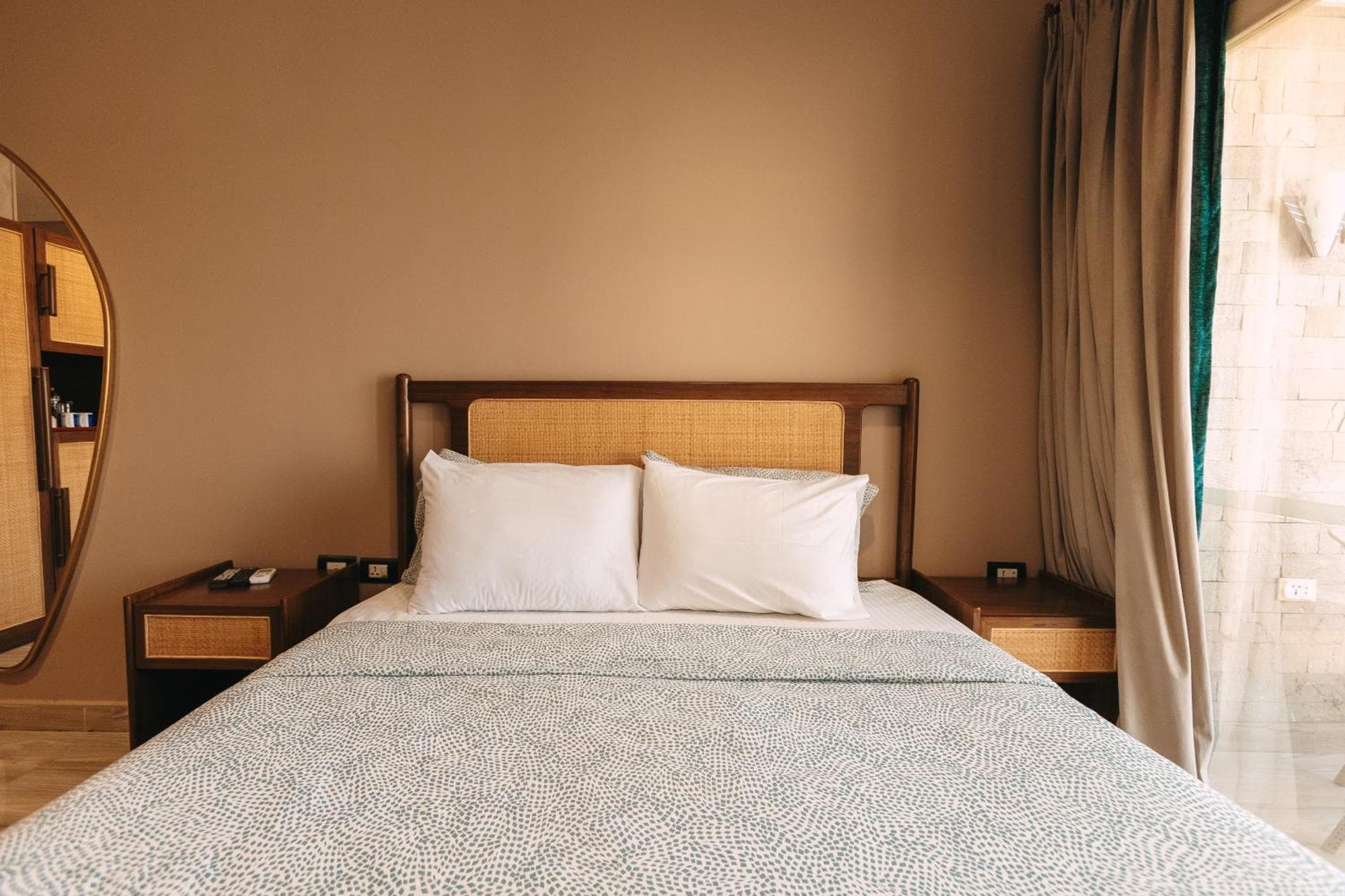 BrassJimmy pyramids view, 