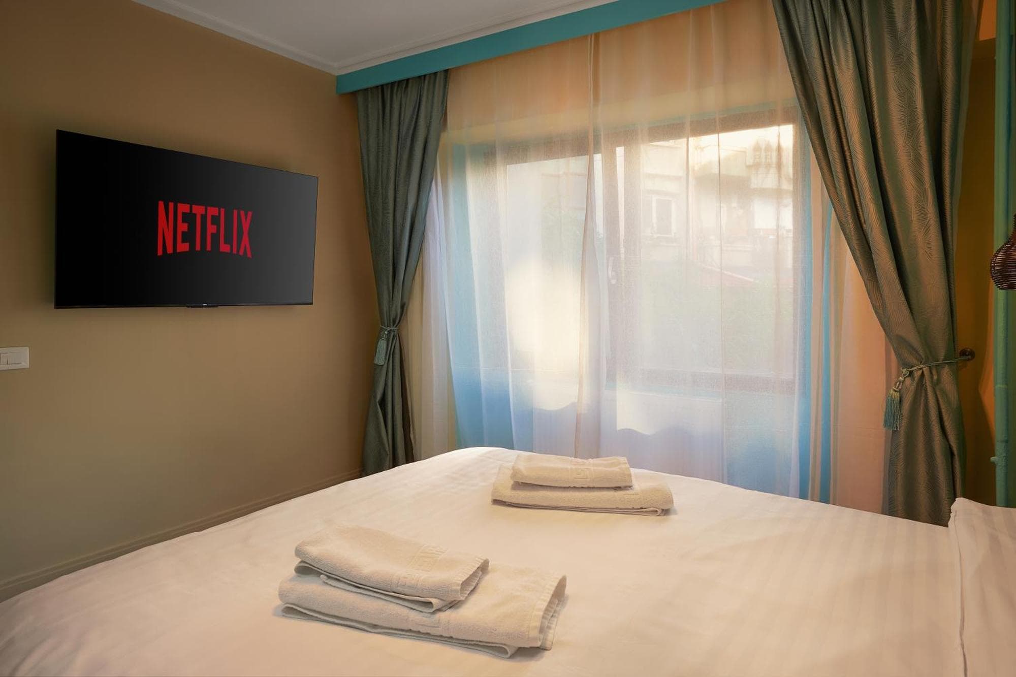 Lapusneanu Central Apartments, 