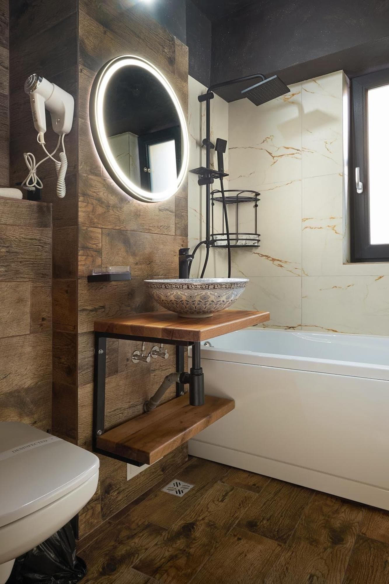 Lapusneanu Central Apartments, 