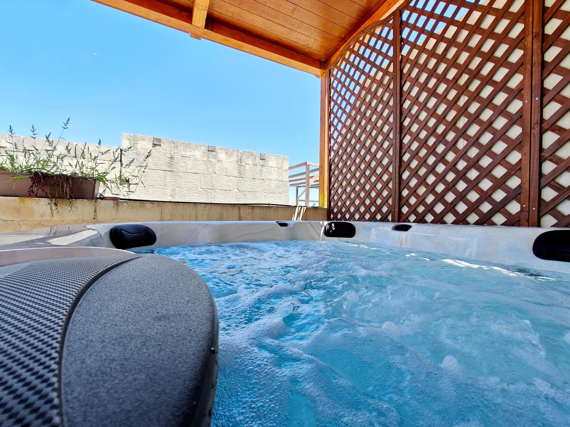 Zebbuga Deluxe Balcony Suite Apartment 4, 