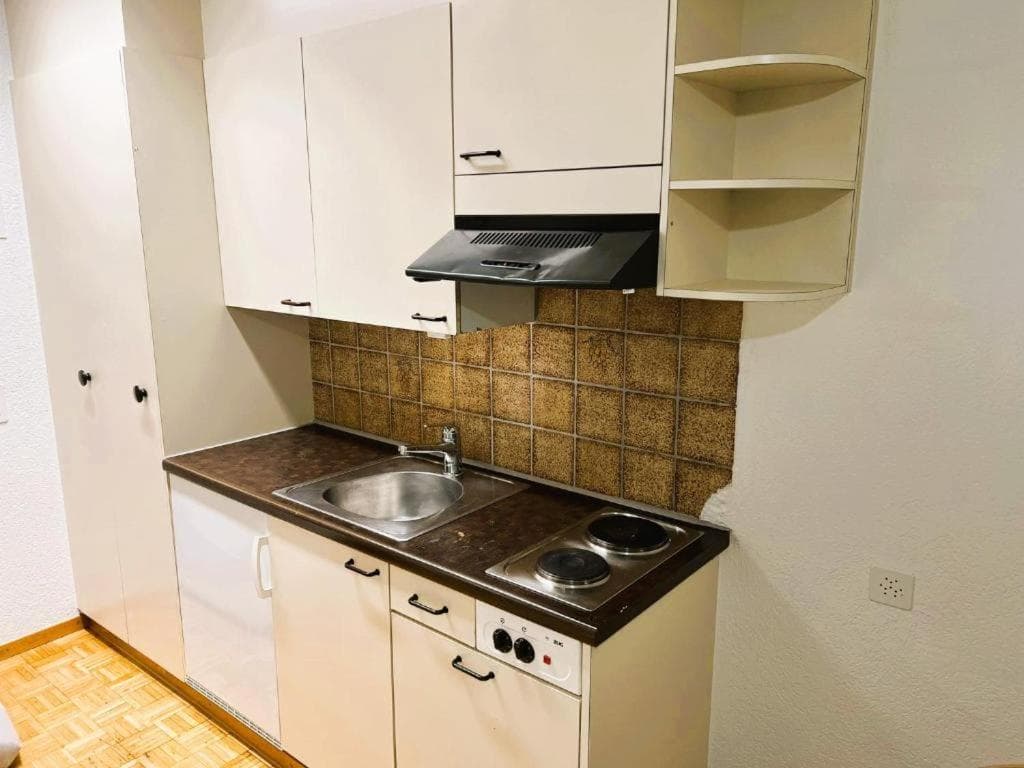 Zurich City Center Apartments next to Zurich HB Main Train Station LA - Self Checkin, 