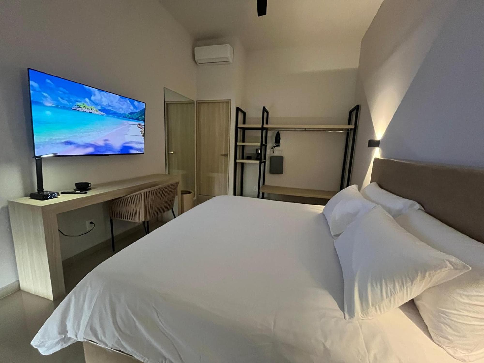 Almera Vallarta Hotel Suites, 