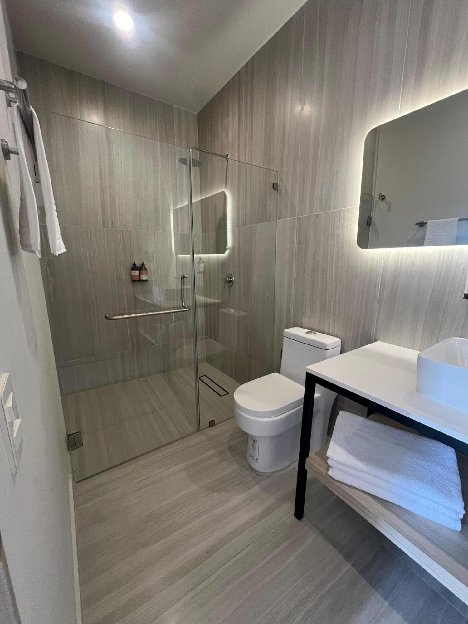 Almera Vallarta Hotel Suites, 