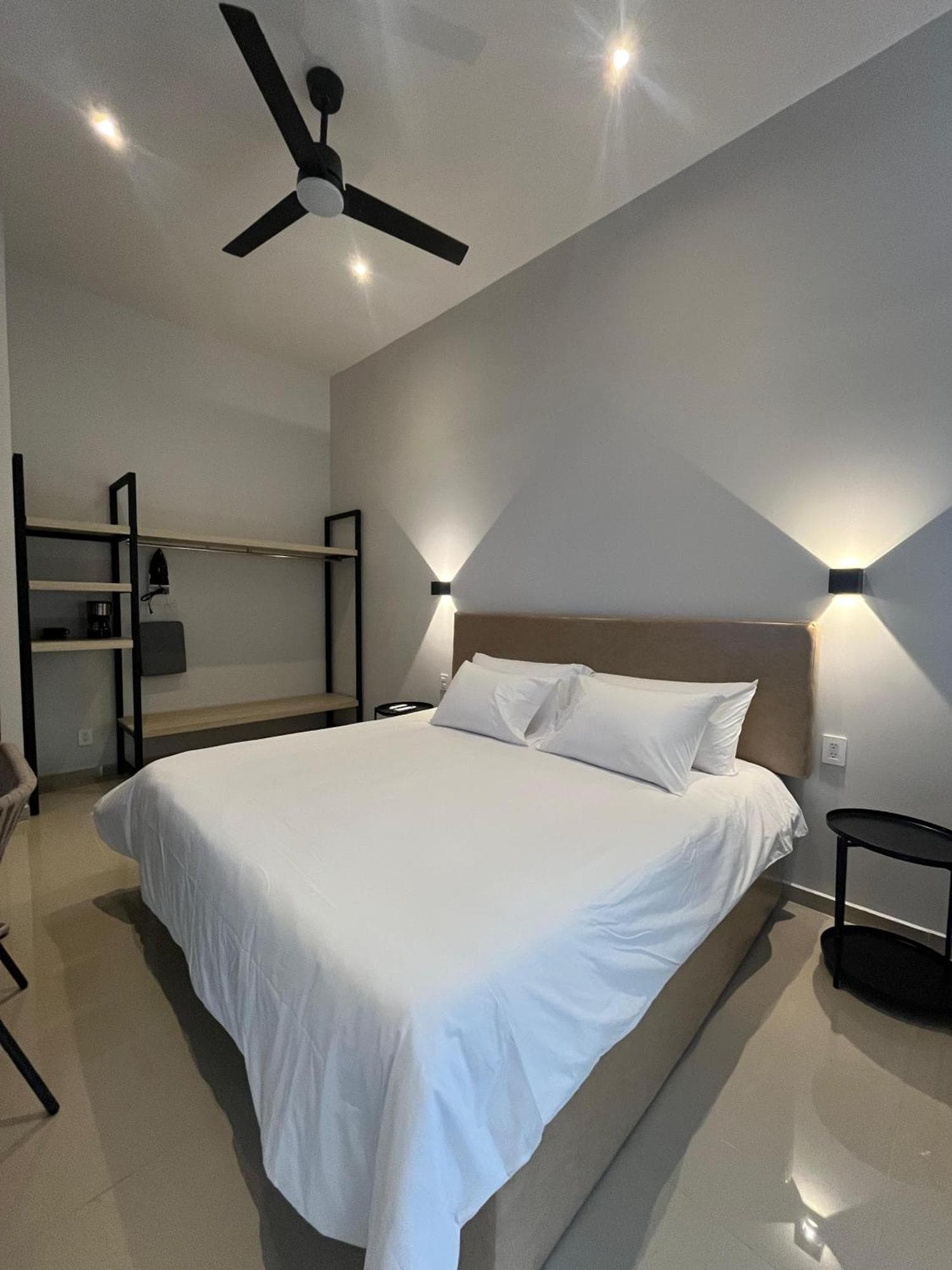 Almera Vallarta Hotel Suites, 