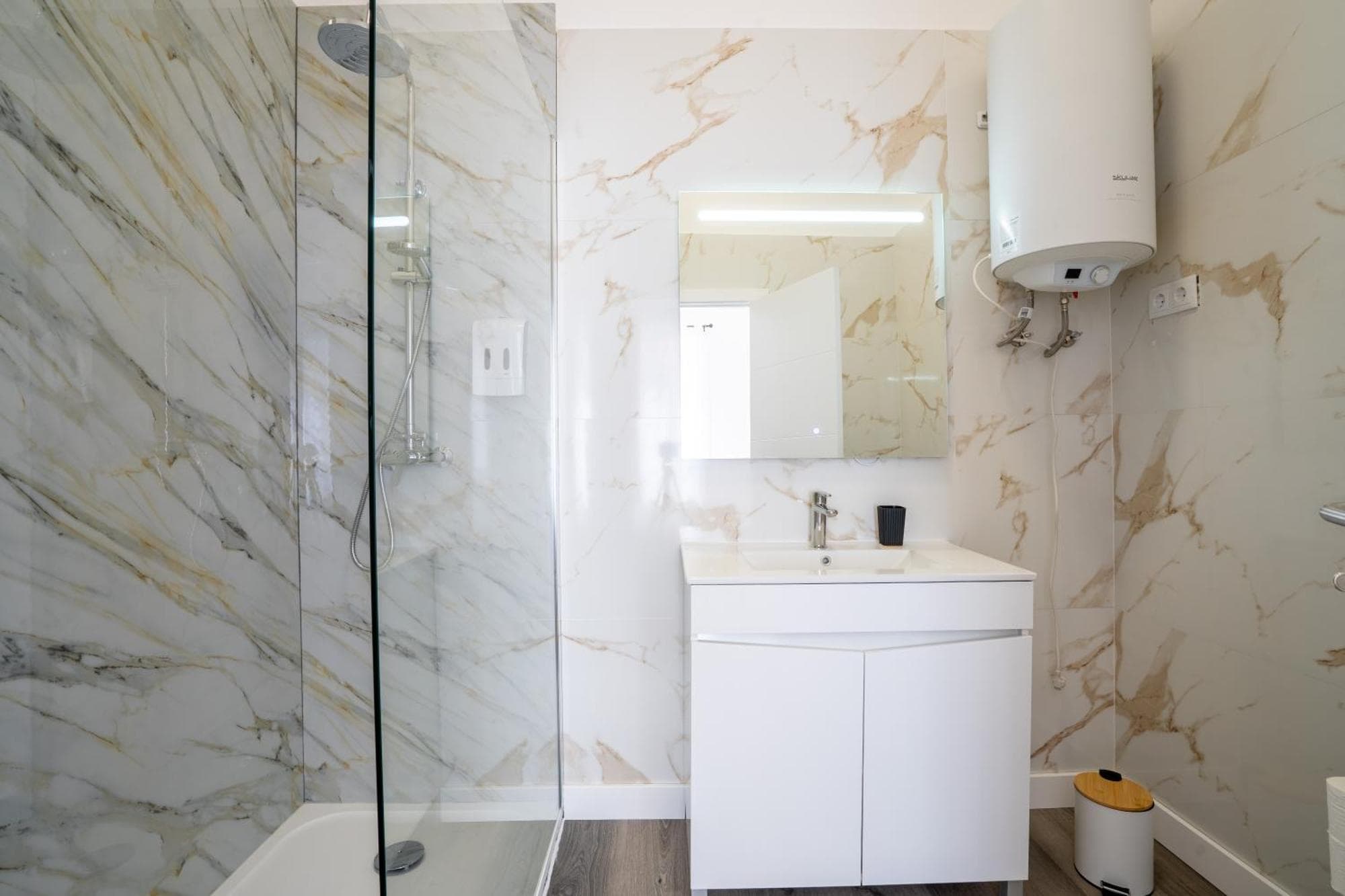 Madeira Accommodation, 