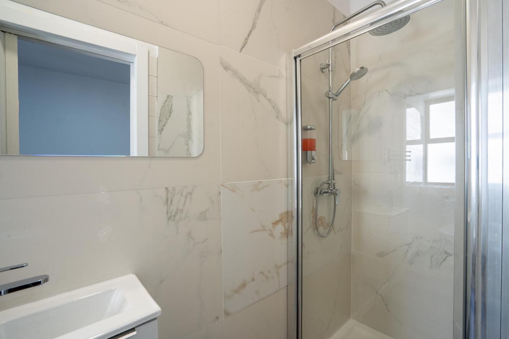 Madeira Accommodation, 