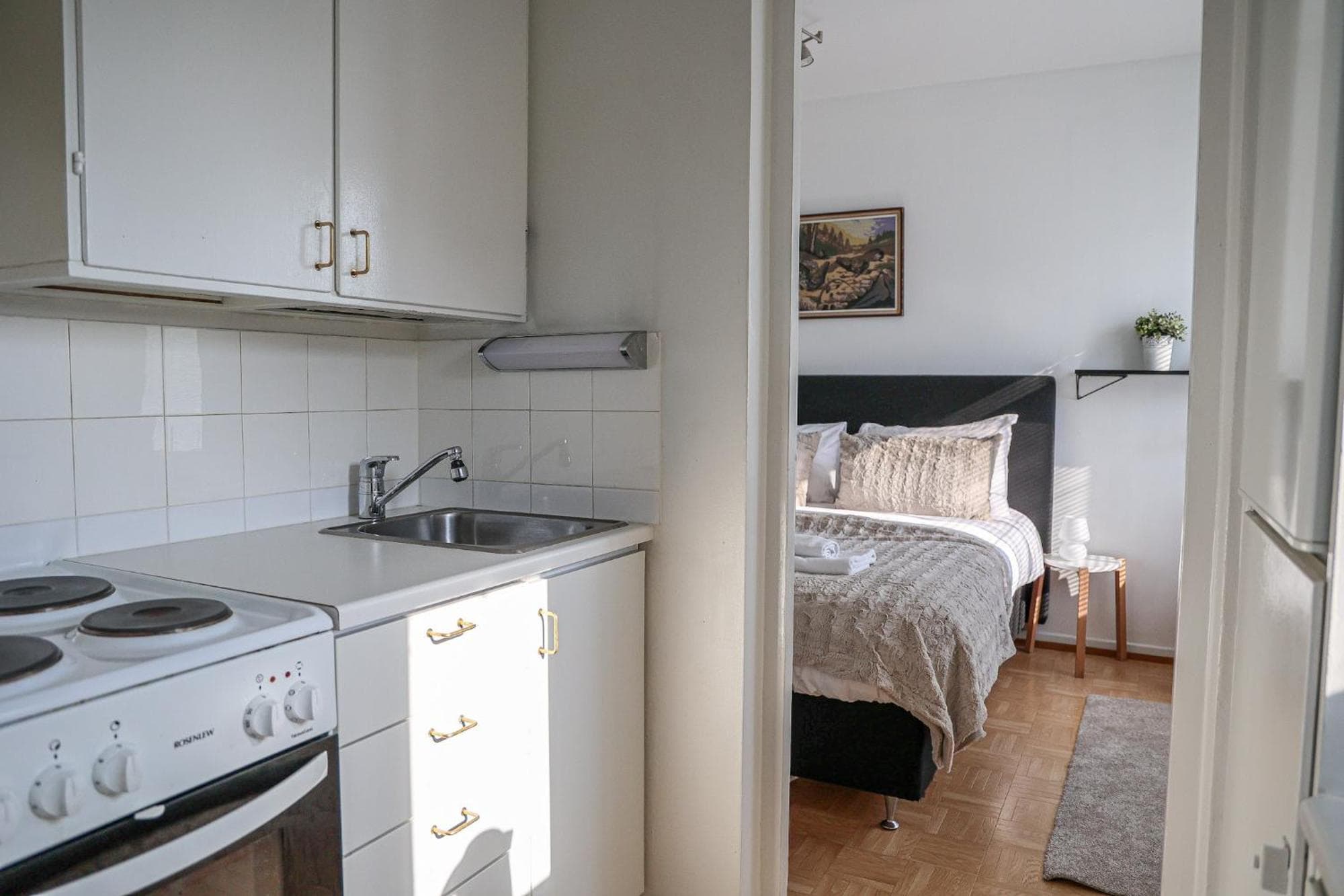 Old Square City Apartment By BookLapland, 
