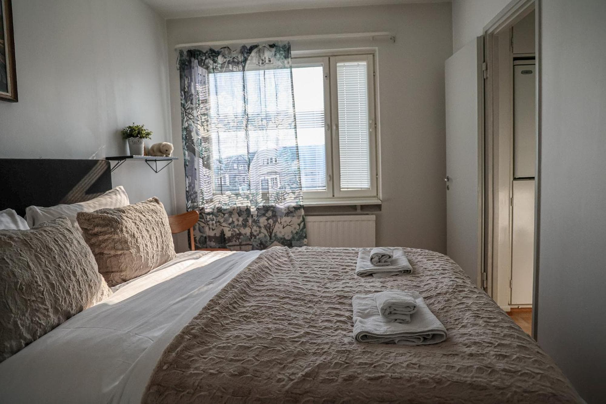 Old Square City Apartment By BookLapland, 