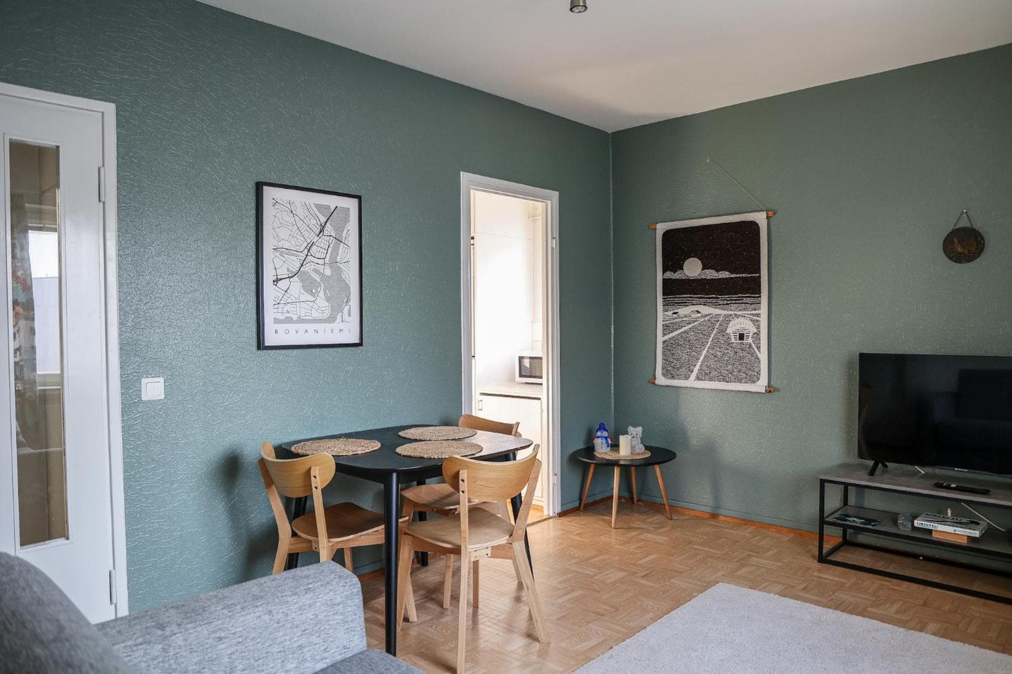 Old Square City Apartment By BookLapland, 