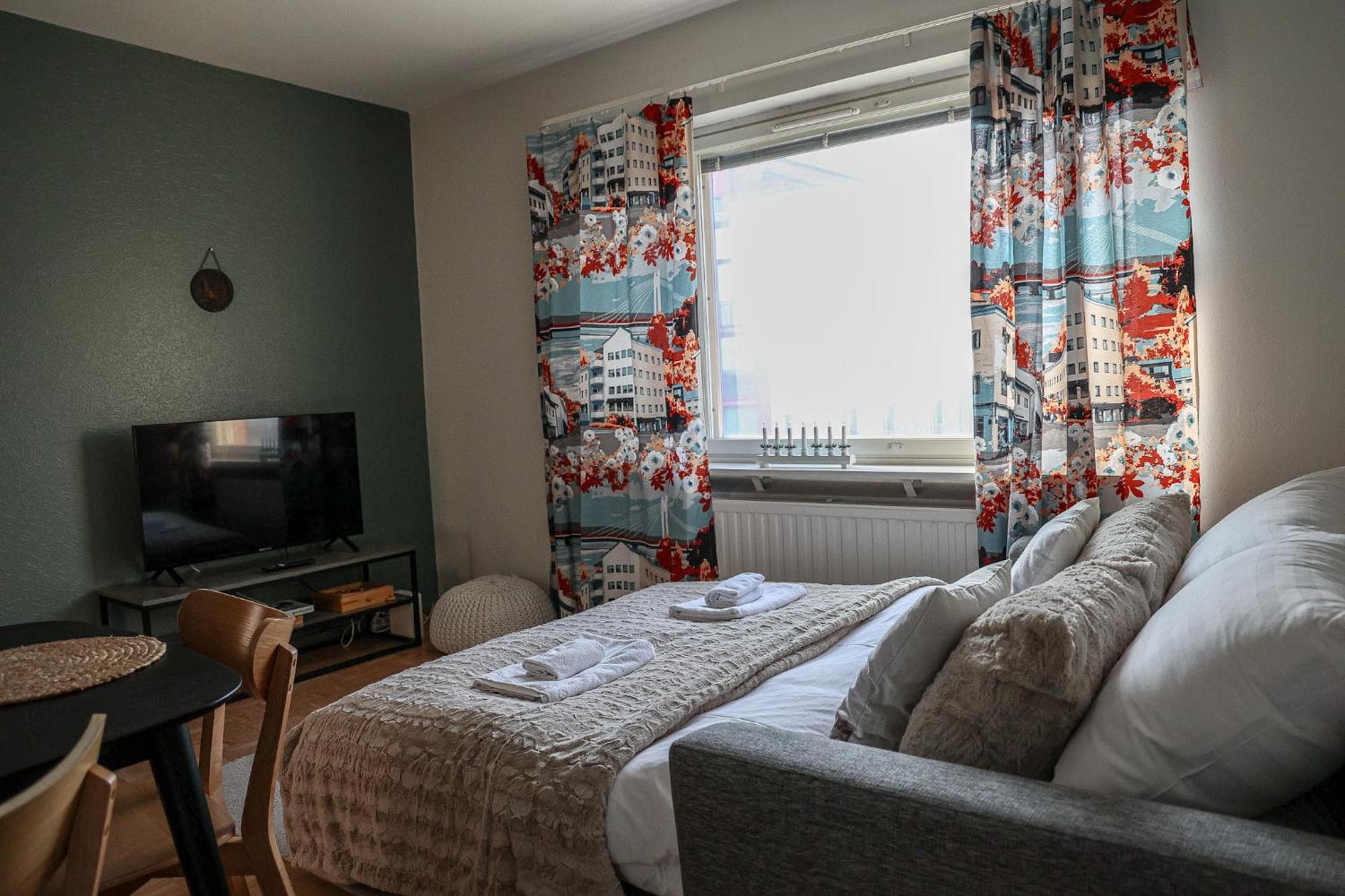 Old Square City Apartment By BookLapland, 