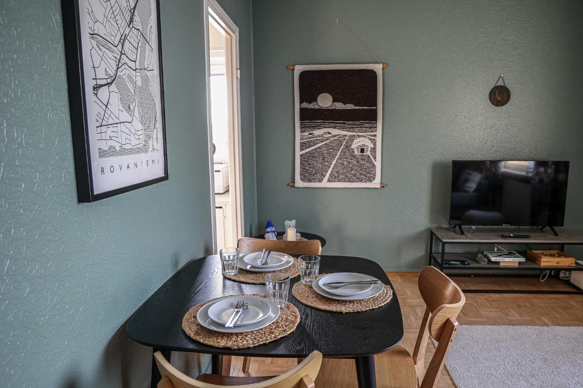 Old Square City Apartment By BookLapland, 