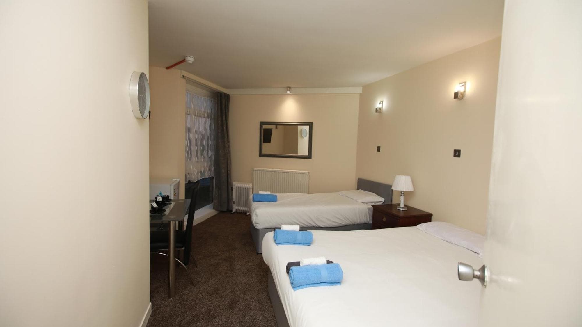 Osterley Park Hotel, 