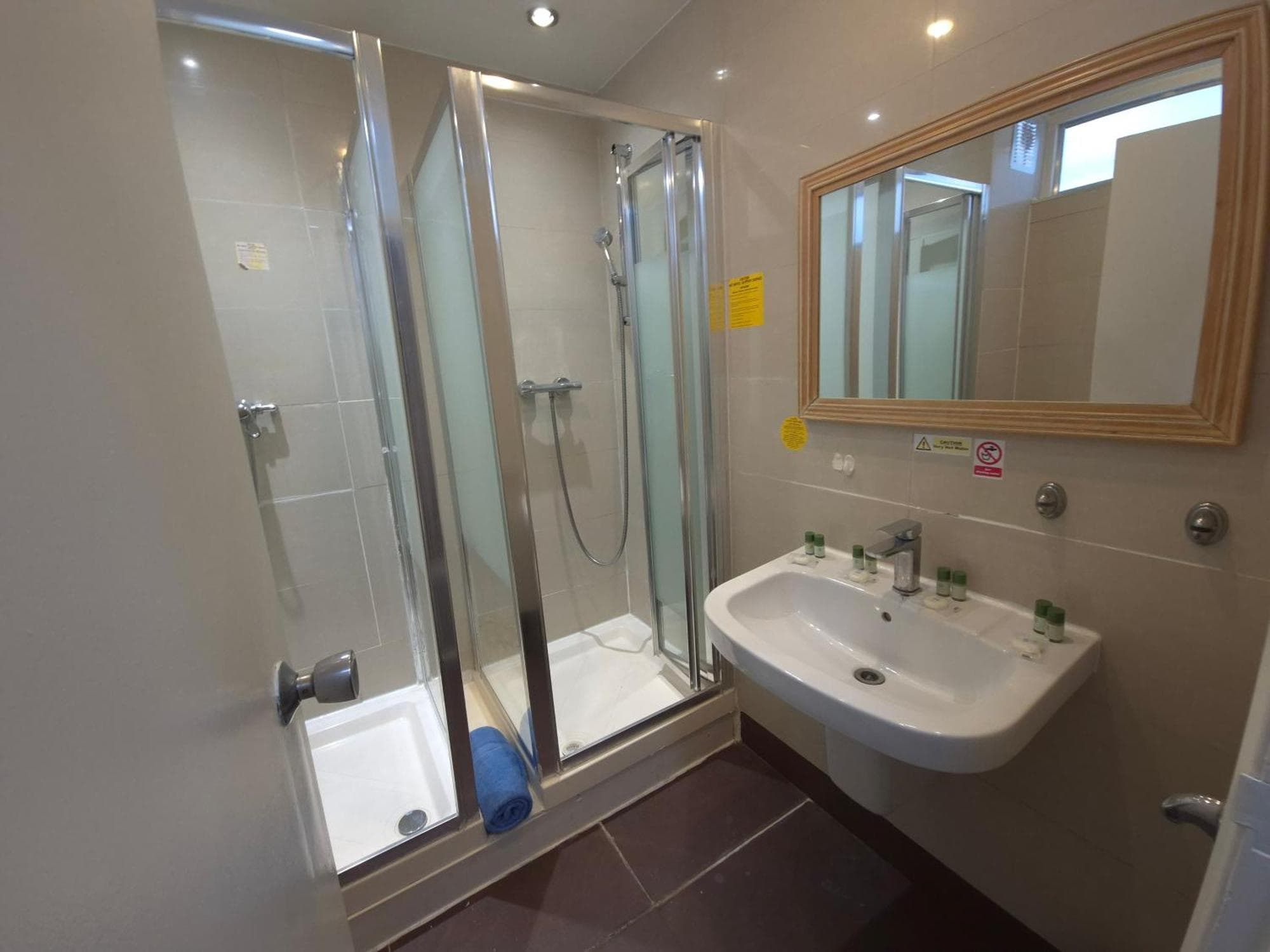 Osterley Park Hotel, 