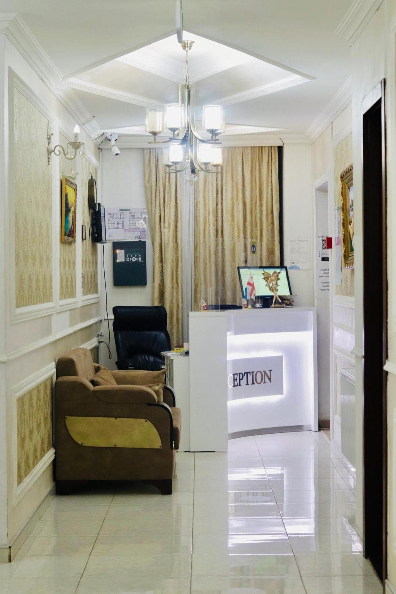 Georgian Palace Hotel, 