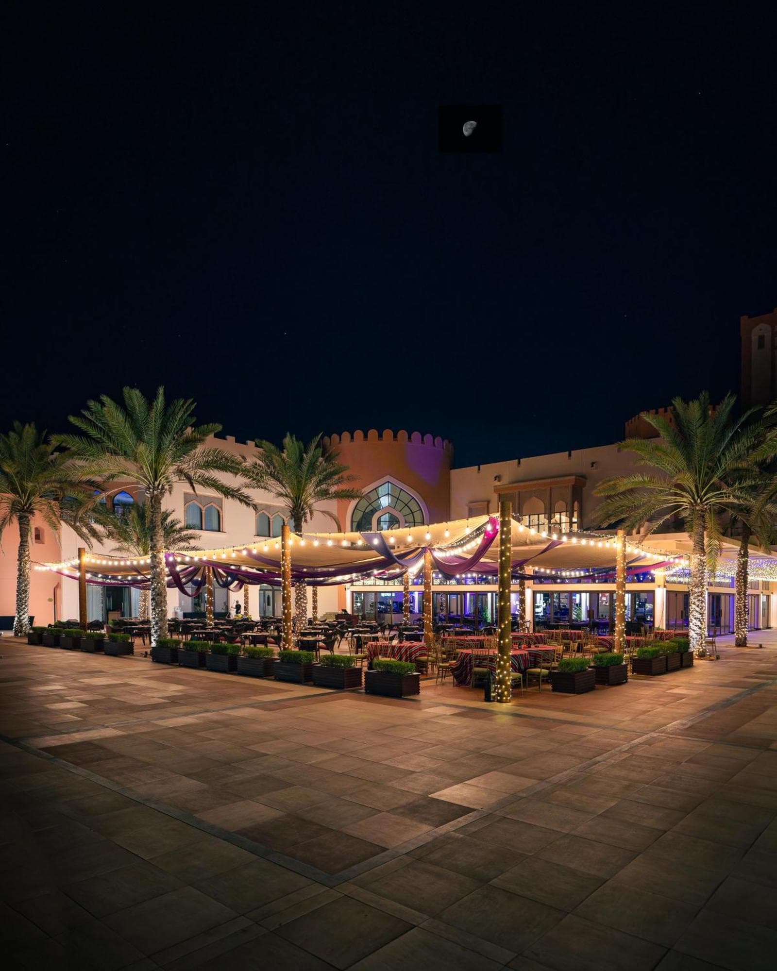 Hilton Muscat Al Bandar, 