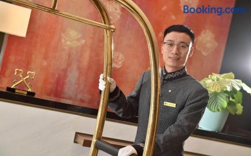 Jinling Hotel Beijing, 