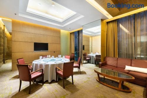 Jinling Hotel Beijing, 