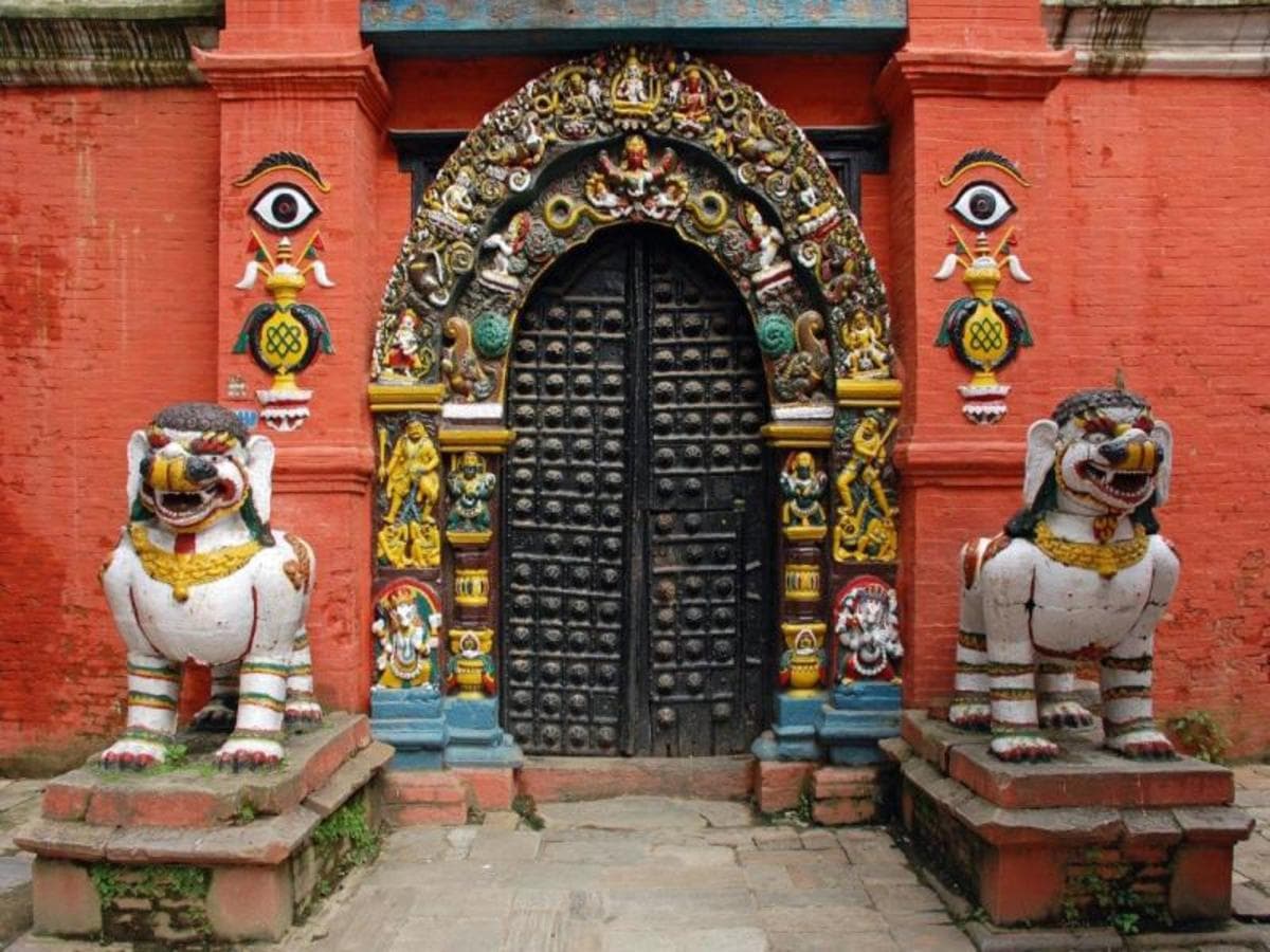 L'esprit du Népal : patrimoine, faune et beauté des montagnes, guide francophone, visite privée