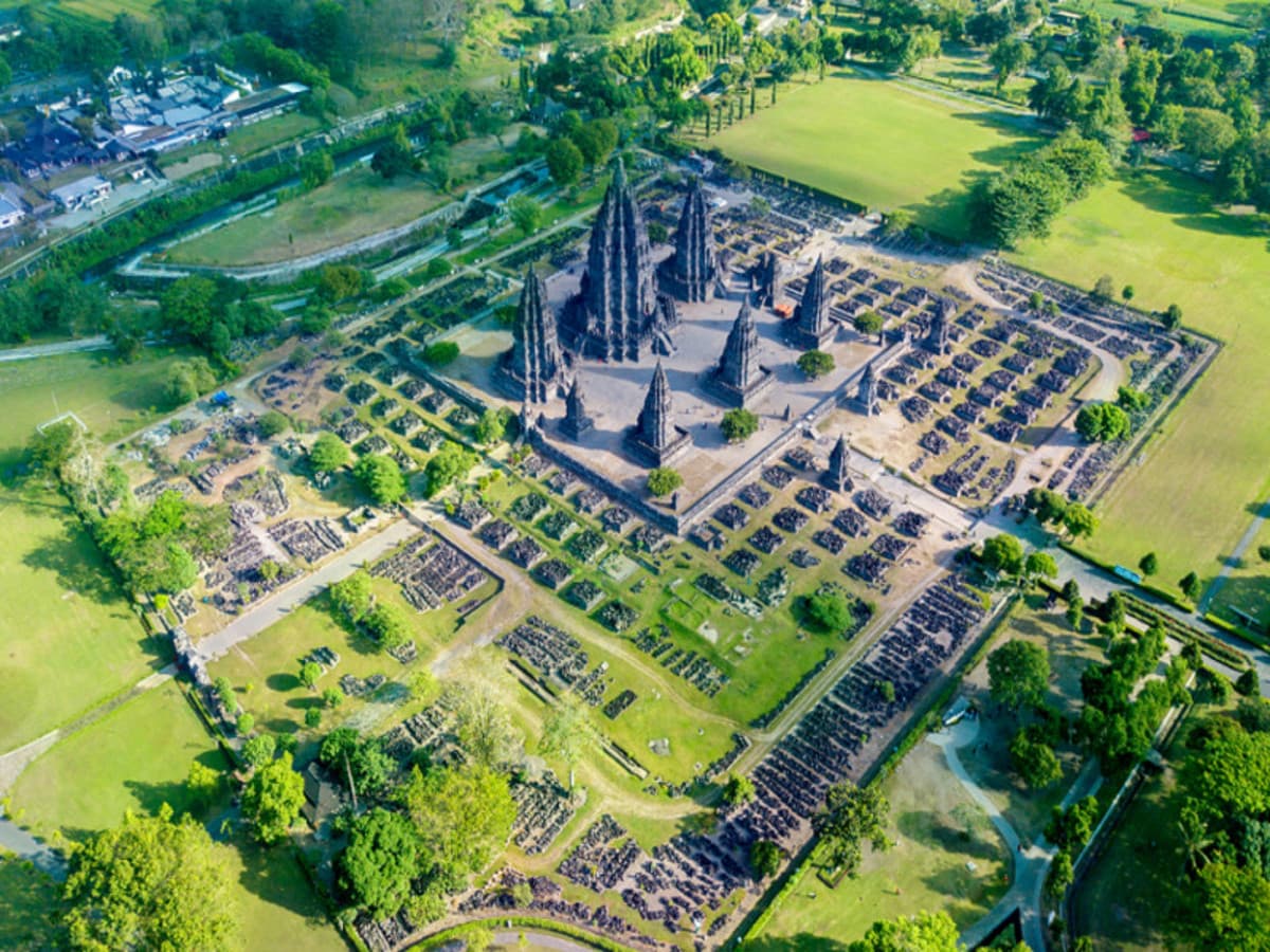 Tour Di Prambanan