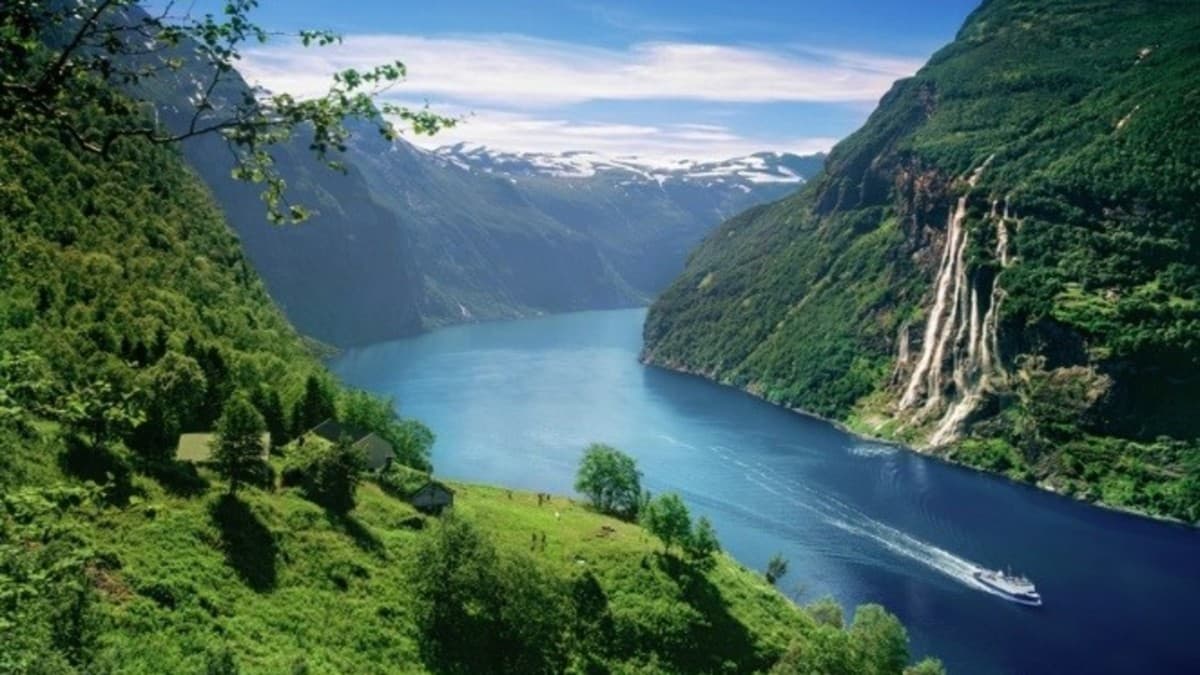 Magic Of The Fjords - Escorted Tour