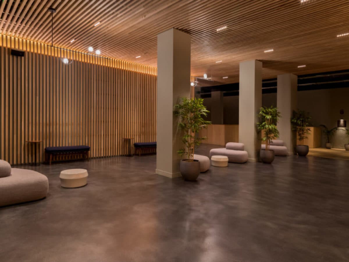 Experience The Lion King in London with a 3-Star Stay near Piccadilly Circus (ENLKMZPC2N)