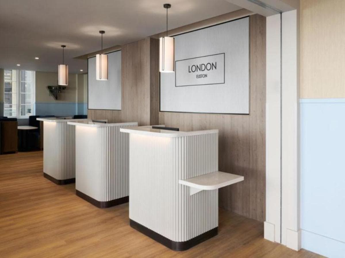 ABBA Break in London: 2 Nights with Dancefloor Experience Included (ENABFPF2N)